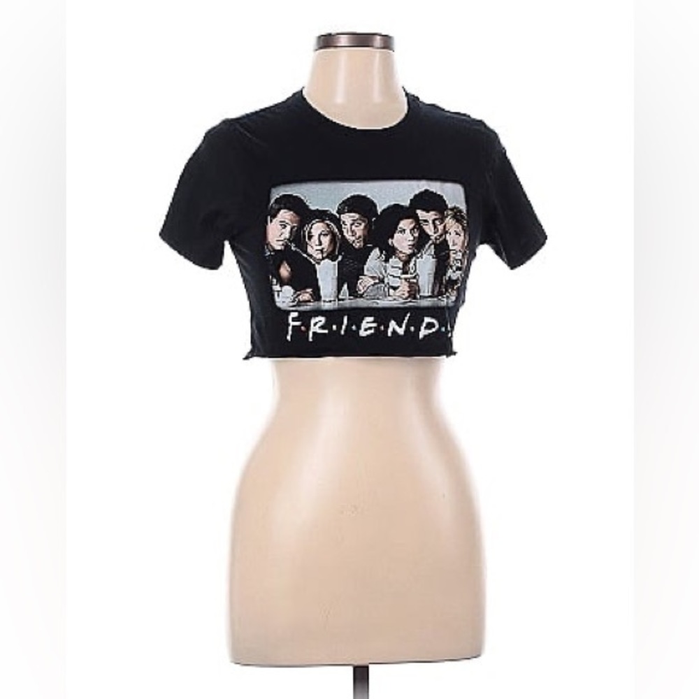 Friends Cropped Black Short Sleeve Tshirt